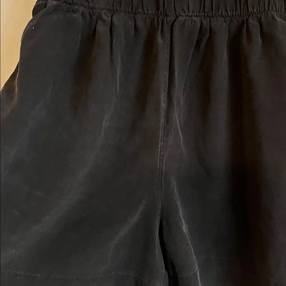Elizabeth Suzann Black Silk Florence Shorts - Picture 3 of 8
